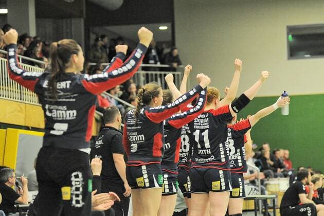 Cheers on the Kuties Bank SG H2Ku Herrenberg Kuties Handball league match 24 02 2018 Herrenberg Copyright: xEIBNER Tobias_Baurx EP_TBR