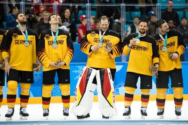 180225 Team Germany silver celebrating after the Ice Hockey Mens Final between Olympic Athletes from Russia OAR and Germany during day sixteen of the 2018 Winter Olympics on February 25, 2018 in Pyeongchang Photo Joel Marklund BILDBYR N Code JM 87649  Copyright: JOELxMARKLUND BB180225JM052