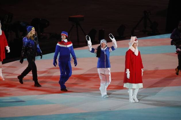 PyeongChang 2018, Langlauf Damen, Massenstart 30km, Siegerehrung February 25, 2018 - Pyeongchang, KOREA - Women s 30km cross-country mass start classic medalists Marit Bjoergen (NOR) wins gold, Krista Parmakoski (FIN) wins silver, and Stina Nilsson (SWE) wins bronze during the closing ceremony for the Pyeongchang 2018 Olympic Winter games Winterspiele Spiele Summer games at Pyeongchang Olympic Stadium. Olympics Pyeongchang 2018: Closing Ceremony - ZUMAm117 20180225_zaf_m117_040 Copyright: xDavidxG.xMcintyrex