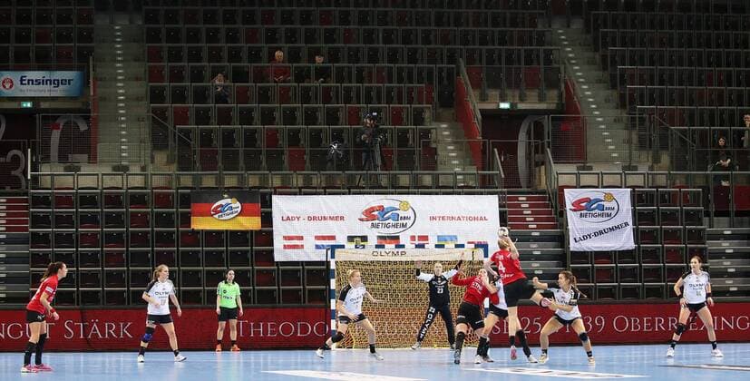 25 02 2018 Germany Ludwigsburg Handball Champions League SG BBM Bietigheim vs. Thüringer HC Hall Overview Overview of empty seats