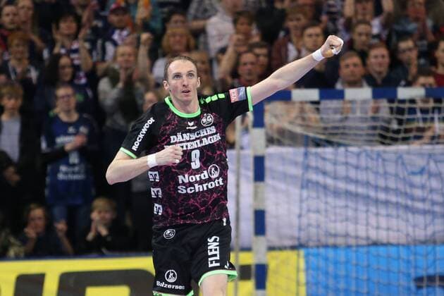 SG Flensburg Handewitt Telekom Veszprem HC EHF Champions League Flensburg 25 02 18 Flensburg 25 02 18 Sport Handball VELUX EHF Champions League Season 2017 2018 Group Stage SG Flensburg Handewitt Telekom Veszprem HC Cheers Holger Glandorf SG Flensburg Handewitt 09 xmmkx