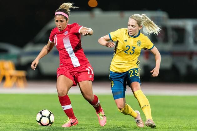 (L-R) Desiree Scott of Canada women, Elin Rubensson of Sweden women during the Algarve Cup 2018 match between Canada and Sweden at the Estadio Municipal da Bela Vista on February 28, 2018 in Parchal, Portugal Algarve Cup 2018 2017 2018 xVIxVIxImagesx xGerritxvanxKeulenxIVx 10214830