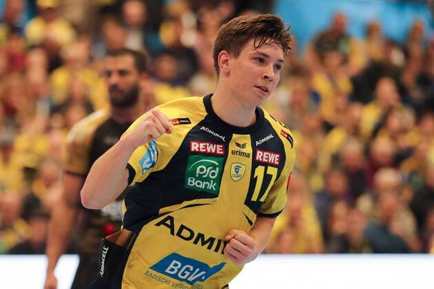 Jerry Tollbring RNL 17 rejoices over a goal cheering goal success scored the goal goal celebration cheering over the goal optimistic action action handball Champions League Rhein Neckar lions HBC Nantes xozx