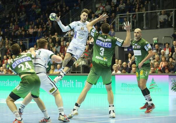 04 03 2018 xcsx Handball EHF Cup SC Magdeburg Tatran Presov emspor v Janus Lapajne Tatran Presov pass on Igor Chupryna Tatran Presov Christian O Sullivan SC Magdeburg Piotr Chrapkowski SC Magdeburg Defense defense Magdeburg