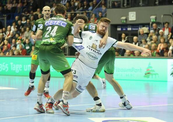 04 03 2018 xcsx Handball EHF Cup SC Magdeburg Tatran Presov emspor Christian L Sullivan SC Magdeburg Piotr Chrapkowski SC Magdeburg Battle for the ball against Leon Vucko Tatran Presov Magdeburg