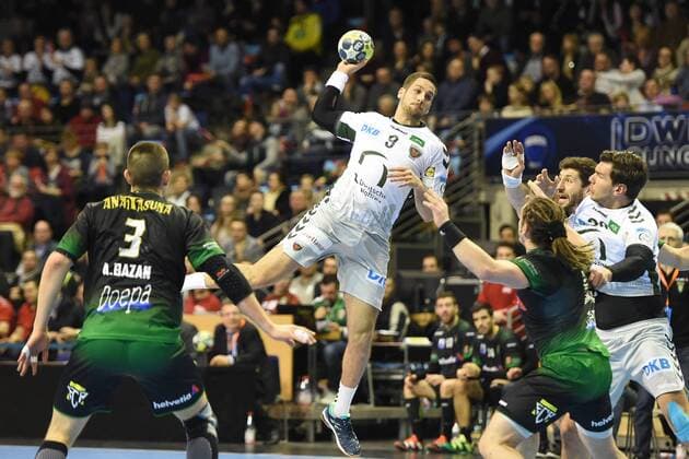 Handball Mens EHF Cup Season 2017 18 Group B Foxes Berlin Helvetia Anaitasuna Antonio Bazan Nr 3 Helvetia Anaitasuna Stipe Mandalinic No 9 Foxes Berlin Oswaldo Dos Santos No 26 Helvetia Anaitasuna Erik Schmidt No 28 Foxes Berlin 04 03 18 Copyright: xMichaelxHundtx xMatthiasxKochx