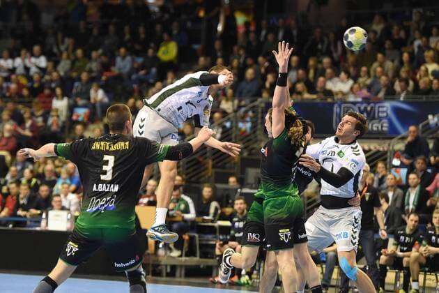 Handball Mens EHF Cup Season 2017 18 Group B Foxes Berlin Helvetia Anaitasuna Antonio Bazan Nr 3 Helvetia Anaitasuna Stipe Mandalinic No 9 Foxes Berlin Oswaldo Dos Santos No 26 Helvetia Anaitasuna Erik Schmidt No 28 Foxes Berlin 04 03 18 Copyright: xMichaelxHundtx xMatthiasxKochx