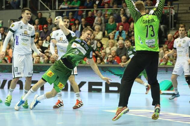 04 03 2018 xcsx Handball EHF Cup SC Magdeburg Tatran Presov emspor v Gleb Kalarash SC Magdeburg throw throws against Igor Chupryna Tatran Presov Magdeburg