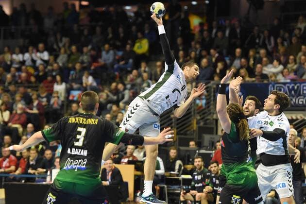 Handball Mens EHF Cup Season 2017 18 Group B Foxes Berlin Helvetia Anaitasuna Antonio Bazan Nr 3 Helvetia Anaitasuna Stipe Mandalinic No 9 Foxes Berlin Oswaldo Dos Santos No 26 Helvetia Anaitasuna Erik Schmidt No 28 Foxes Berlin 04 03 18 Copyright: xMichaelxHundtx xMatthiasxKochx