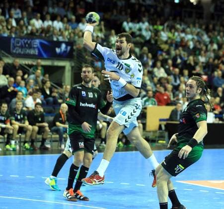 GER EHF Cup 2018 FUEL BERLIN VS Helvetia Anaitasuna 04 03 2018 Max Schmeling Halle Berlin GER EHF Cup 2018 FUEL BERLIN VS Helvetia Anaitasuna in the picture Jakov Gojun Fuechse Berlin 10 Oswaldo Maestro Helvetia Anaitasuna 26 nordphotox xEngler nph00076