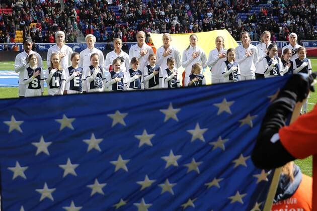 HARRISON, NJ - MARCH 04: The United States of America Starting Eleven during the National Anthem prior to the SheBelieves Cup Womens Soccer game between the United States of America and France on March 4, 2018, at Red Bull Arena in Harrison, NJ. (Photo by Rich Graessle Icon Sportswire) SOCCER: MAR 04 SheBelieves Cup - USA v France Icon0304182543 EDITORIAL USE ONLY