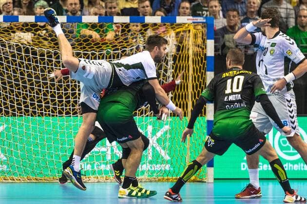 04 03 18 Foxes Berlin Helvetia Anaitasuna EHF Cup Handball Group Stage Men Season 2017 18 Picture with all he has RL Drago Vukovic Füchse Berlin Nr 6 l xsmmpJPGx