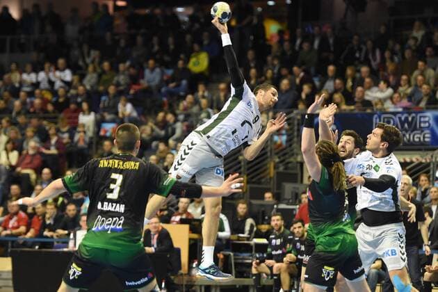 Handball Mens EHF Cup Season 2017 18 Group B Foxes Berlin Helvetia Anaitasuna Antonio Bazan Nr 3 Helvetia Anaitasuna Stipe Mandalinic No 9 Foxes Berlin Oswaldo Dos Santos No 26 Helvetia Anaitasuna Erik Schmidt No 28 Foxes Berlin 04 03 18 Copyright: xMichaelxHundtx xMatthiasxKochx