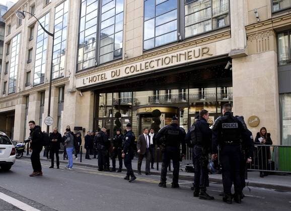 Los jugadores del Real Madrid llegan a su hotel de concentración en París. The Real Madrid players arrive at their meeting hotel in Paris. 