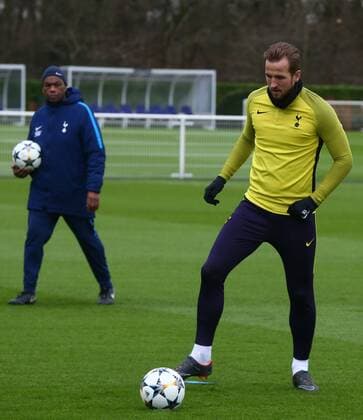March 6, 2018 - Enfield, England, United Kingdom - Tottenham Hotspur s Harry Kane.during a Tottenham Hotspur training session ahead of the UEFA Champions League Round of 16 match against Juventus at Tottenham Hotspur Training centre on 06 March, 2018 in Enfield, England. Tottenham Hotspur Training Session & press conference PK Pressekonferenz  - ZUMAn230 20180306_zaa_n230_046 Copyright: xKieranxGalvinx