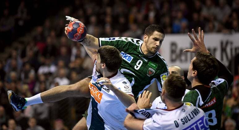 Handball DHB Pokal 07 03 2018 Berlin Max Schmeling Halle Quarterfinal matches Füchse Berlin against SC Magdeburg from left to right Piotr CHRAPKOWSKI 3 SCM Stipe MANDALINIC 9 Fuechse Christian O «SULLIVAN 24 SCM Hans LINDBERG 18 Fuechse