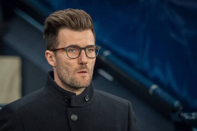 Manchester City v FC Basel UEFA Champions League Basel manager Raphael Wicky during the UEFA Champions League match at the Etihad Stadium, Manchester Content Not Available For UK Newspapers Copyright: xMattxWilkinsonx FIL-11459-0019
