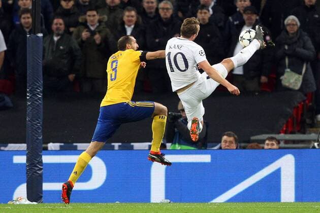 Tottenham Hotspur v Juventus UEFA Champions League Harry Kane of Tottenham Hotspur and Giorgio Chiellini of Juventus in action during the UEFA Champions League match at Wembley Stadium, London Content Not Available For UK Newspapers Copyright: xPaulxChestertonx FIL-11460-0100
