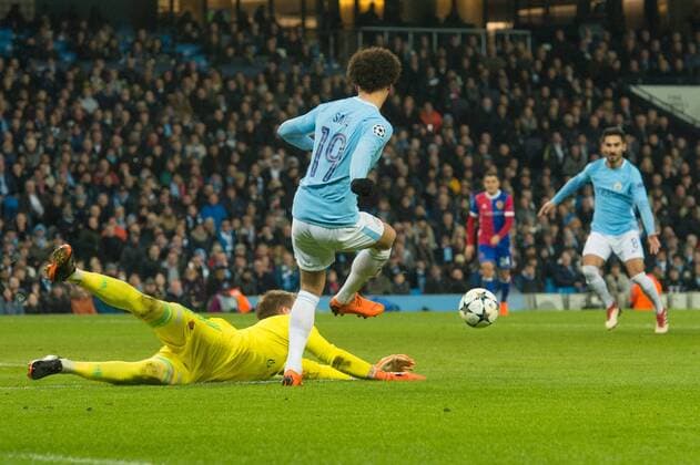 Manchester City v FC Basel UEFA Champions League Leroy San? evades the dive of Basel goalkeeper Tom?s Vacl?k to set up an opportunity for Ilkay Gundogan of Manchester City during the UEFA Champions League match at the Etihad Stadium, Manchester Content Not Available For UK Newspapers Copyright: xMattxWilkinsonx FIL-11459-0052