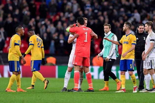 March 7, 2018 - London, United Kingdom - Gianluigi Buffon of Juventus waves Harry Kane of Tottenham at the end of the UEFA Champions League match between Tottenham Hotspur and Juventus at Wembley Stadium, London, England on 7 March 2018. Tottenham v Juventus - UEFA Champions League  - ZUMAn230 20180307_zaa_n230_365 Copyright: xGiuseppexMaffiax