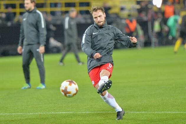 GER 1 FBL Borussia Dortmund vs. RB Salzburg 08 03 2018 Signal Iduna Park Dortmund GER 1 FBL Borussia Dortmund vs. RB Salzburg im Bild Andreas Ulmer 17 RB Salzburg warming up nph Mauelshagen nph00321