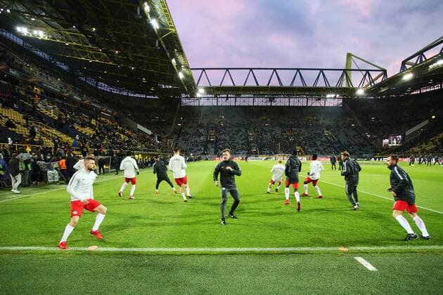 SOCCER - EL, Dortmund vs RBS DORTMUND,GERMANY,08.MAR.18 - SOCCER - UEFA Europa League, last sixteen, Borussia Dortmund vs Red Bull Salzburg. Image shows the warm up of RBS. GEPAxpictures xMathiasxMandl