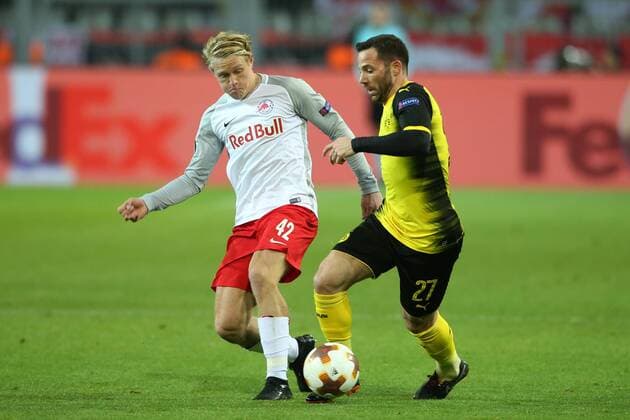 SOCCER - EL, Dortmund vs RBS DORTMUND,GERMANY,08.MAR.18 - SOCCER - UEFA Europa League, last sixteen, Borussia Dortmund vs Red Bull Salzburg. Image shows Xaver Schlager (RBS) and Gonzalo Castro (Dortmund). GEPAxpictures xMathiasxMandl