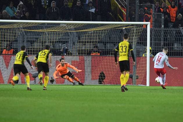 Football Europa League Round of 16 Borussia Dortmund FC Salzburg on 08 03 2018 at Signal Iduna Park in Dortmund Valon Berisha Salzburg scores a penalty for 0 1 xRx