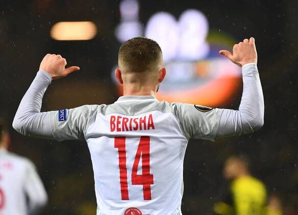 08 03 2018 xjhx Soccer Europa League Borussia Dortmund RB Salzburg emspor v Valon Berisha FC Red Bull Salzburg celebrate the goal Torjubel to 0 2 Dortmund