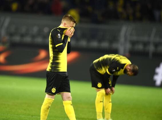 EL 1 8 Final Borussia Dortmund RB Salzburg 08 03 2018 Marco Reus and Ömer Toprak BVB disappointed after the game HM