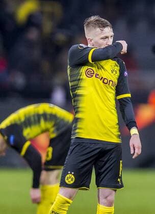 Football UEFA Europa League EL Season 2017 2018 Eighth finals Borussia Dortmund RB Salzburg in Dortmund North Rhine Westphalia Dortmunds Marco Reus wipes his head in disappointment after the final whistle Copyright: xKirchner DavidxInderliedx