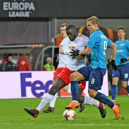 Dayot Upamecano RB Leipzig left and Aleksandr Kokorin Zenit St Petersburg re RB Leipzig vs Zenit St Petersburg Soccer UEFA Europa League 08 03 2018 Leipzig Copyright: xEIBNER BertxHarzerx EP_BHR