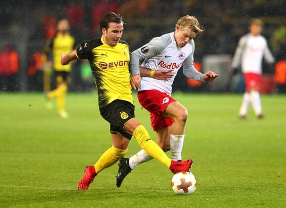 Thursday 08 03 2018 Season 2017 2018 Euro League Round of 16 First leg in Dortmund Signal Iduna Park BVB 09 Borussia Dortmund Salzburg FC Mario Götze BVB against Xaver Schlager FCS v l