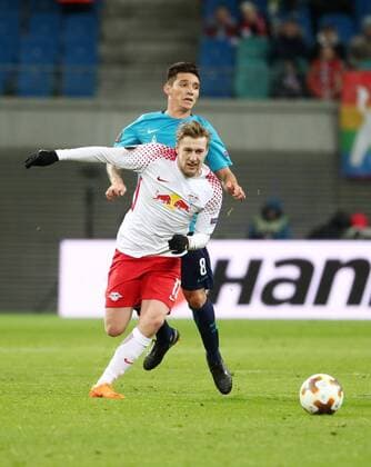 RB Leipzig St Petersburg Soccer Euro League Leipzig 08 03 2018 Red Bull Arena Soccer UEFA Euro League Round of 16 First leg RB Leipzig vs. FK Zenit St Petersburg Picture Emil Forsberg 10 RB Leipzig ahead of MatiasÊKranevitter 8 Zenit