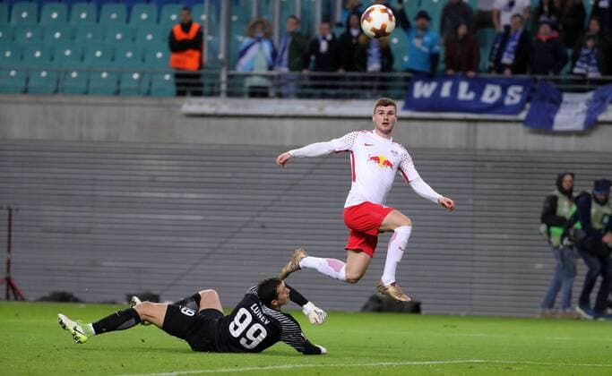 RB Leipzig St Petersburg Soccer Euro League Leipzig 08 03 2018 Red Bull Arena Soccer UEFA Euro League Round of 16 First Leg FC RB Leipzig vs. Zenit St Petersburg Pictured goal for RB Leipzig Timo Werner 11 RB Leipzig scored the goal for 2 0 against goalkeeper AndreiÊLunev 99 Zenit
