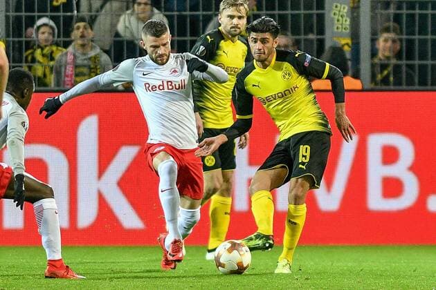 GER 1 FBL Borussia Dortmund vs RB Salzburg 08 03 2018 Signal Iduna Park Dortmund GER 1 FBL Borussia Dortmund vs RB Salzburg im Bild v li in the match Valon Berisha 14 RB Salzburg Mahmoud Dahoud 19 Borussia Dortmund nph Mauelshagen nph00321