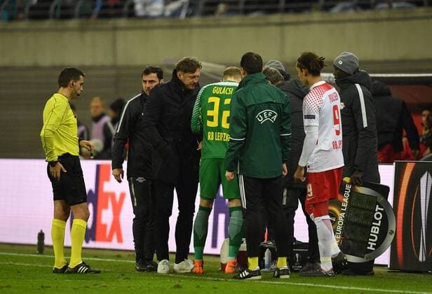 Soccer Mens Season 2017 2018 Europa League Round of 16 First leg RB Leipzig Zenit St Petersburg after the gate to 2 0 goalkeeper Peter Gulacsi RB Leipzig had to be handled at the center line left coach Ralph Hasenhuttl RB Leipzig 08 03 2018 Copyright: xMatthiasxKochx