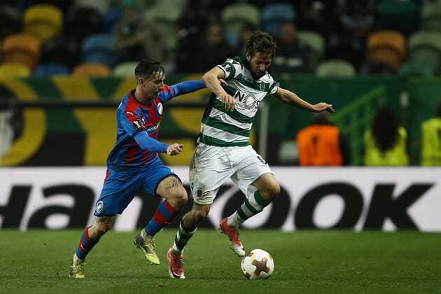 March 8, 2018 - Lisbon, Portugal - Plzen s midfielder Milan Petrzela (L) vies for the ball with Sporting s defender Fabio Coentrao (R) during UEFA Europa League football match between Sporting CP vs FC Viktoria Plzen, in Lisbon, on March 8, 2018. Sporting Lisbon v Viktoria Plzen - UEFA Europa League Round of 16: First Leg  - ZUMAn230 20180308_zaa_n230_698 Copyright: xCarlosxPalmax
