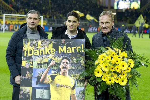 Dortmund Germany 08 03 2018 UEFA Europa League 2017 18 Season Round of 16 Borussia Dortmund Red Bull Salzburg Farewell Sporting Director Michael Zorc BVB Marc Bartra and Managing Director Hans Joachim Watzke BVB DeFodi053