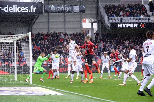 40 Walter BENITEZ (nice) FOOTBALL : Guingamp vs Nice - Ligue 1 Conforama - 11 03 2018 FEP Panoramic 