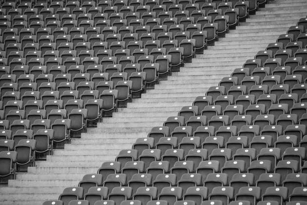 Leere Raenge im Olympiastadion von Berlin - 1. BL: 17-18 - 26. Spieltag Hertha BSC Berlin - SC Freiburg Berlin *** Empty Rift in the Olympic Stadium of Berlin 1 BL 17 18 26 Matchday Hertha BSC Berlin SC Freiburg Berlin Copyright: xEIBNER JoachimxHahnex EP_JHE
