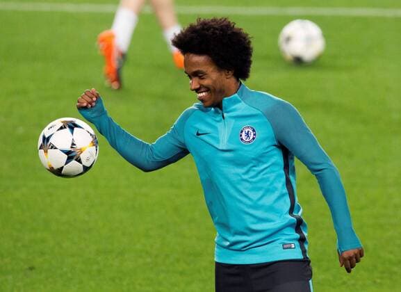 Chelsea FC s Brazilian player Willian Borges da Silva participates in a training session of the team at the Camp Nou stadium in Barcelona, Catalonia, Spain, 13 March 2018. Chelsea FC will face FC Barcelona Barca tomorrow for the UEFA Champions League round of 16 second leg match. Chelsea s training session !ACHTUNG: NUR REDAKTIONELLE NUTZUNG!  Copyright: xEnricxFontcubertax BCN001 20180313-636565709543941057