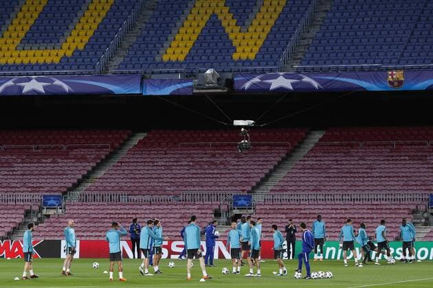 13th March 2018, Camp Nou, Barcelona, Spain; UEFA Champions League football, FC Barcelona Barca versus Chelsea; Chelsea CF during the pre-match training  ActionPlus12001268