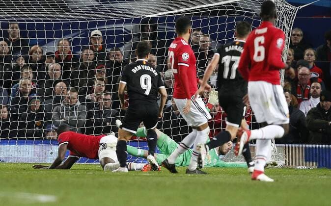 Wissam Ben Yedder of Sevilla scores his second goal during the Champions League Round of 16 match at Old Trafford Stadium, Manchester. Picture date: March 13th 2018. Picture credit should read: Andrew Yates Sportimage EDITORIAL USE ONLY. No use with unauthorised audio, video, data, fixture lists, club league logos or live services. Online in-match use limited to 120 images, no video emulation. No use in betting, games or single club league player publications.