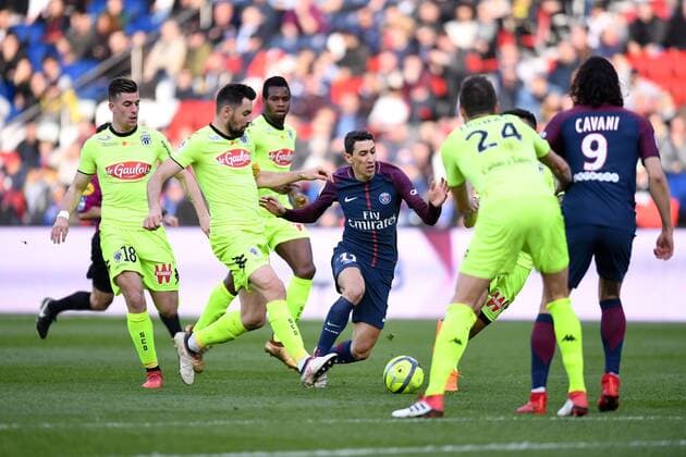 11 ANGEL DI MARIA (PSG) - 05 THOMAS MANGANI (SCO) - 18 BAPTISTE SANTAMARIA (SCO) - FOOTBALL : Paris SG vs Angers - Ligue 1 Conforama - 14 03 2018 AnthonyBIBARD FEP Panoramic 