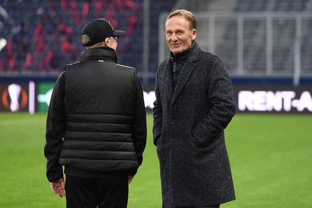 Football Europa League Final training Borussia Dortmund on 14 03 2018 in the Red Bull Arena in Salzburg Peter Stöger Head Coach Dortmund left Hans Joachim Watzke Managing Director Dortmund right xRx