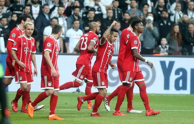 Bayern Munich s Thiago Alcantara celebrate his goal with his teammates during Besiktas - Bayern Munich UEFA Champions League round of 16 second leg soccer match in Vodafone Arena, Istanbul, Turkey, Mar 14, 2018.  Copyright: TolgaxAdanali 15949743