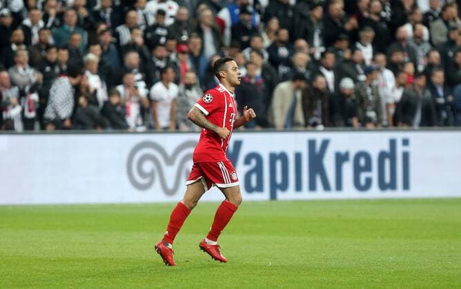 Bayern Munich s Thiago Alcantara celebrate his goal with his teammates during Besiktas - Bayern Munich UEFA Champions League round of 16 second leg soccer match in Vodafone Arena, Istanbul, Turkey, Mar 14, 2018.  Copyright: TolgaxAdanali 15949745