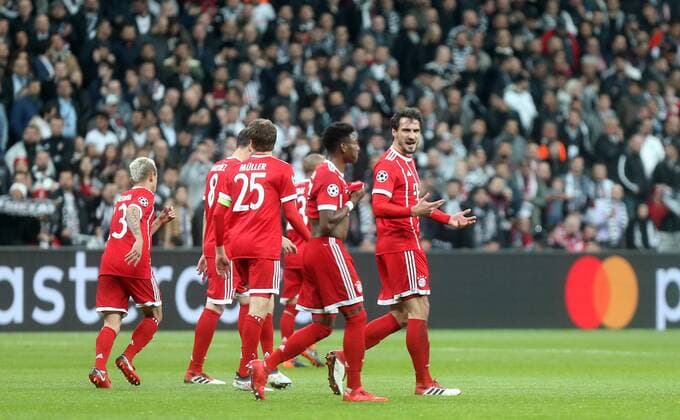 Bayern Munich s Thiago Alcantara celebrate his goal with his teammates during Besiktas - Bayern Munich UEFA Champions League round of 16 second leg soccer match in Vodafone Arena, Istanbul, Turkey, Mar 14, 2018.  Copyright: TolgaxAdanali 15949746