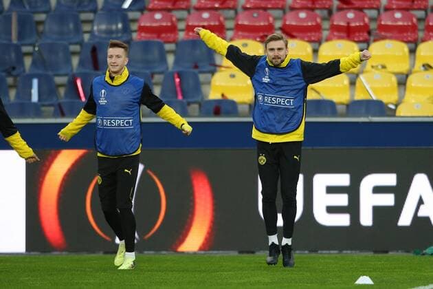 SOCCER - UEFA EL, RBS vs Dortmund SALZBURG,AUSTRIA,14.MAR.18 - SOCCER - UEFA Europa League, Red Bull Salzburg vs Borussia Dortmund, preview, training of Dortmund. Image shows Marco Reus and Marcel Schmelzer (Dortmund). GEPAxpictures xMathiasxMandl